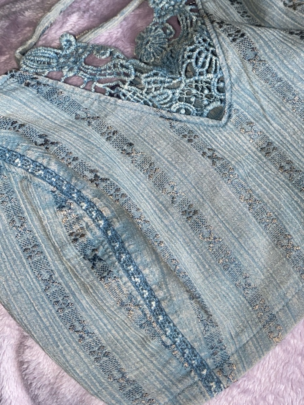 Kimchi Blue Lace Trim Denim Cami Crop Top Y2K Boho Cottagecore Fairy NWT - Picture 3 of 7